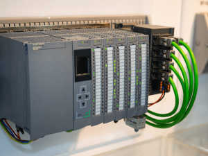 plc پی ال سی